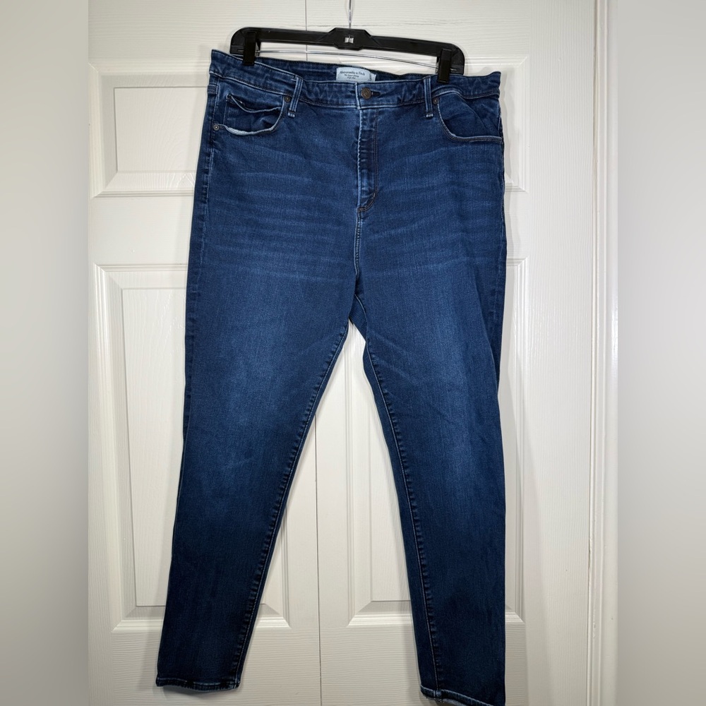 Abercrombie & Fitch Women’s The Super Skinny High Rise Denim Jeans